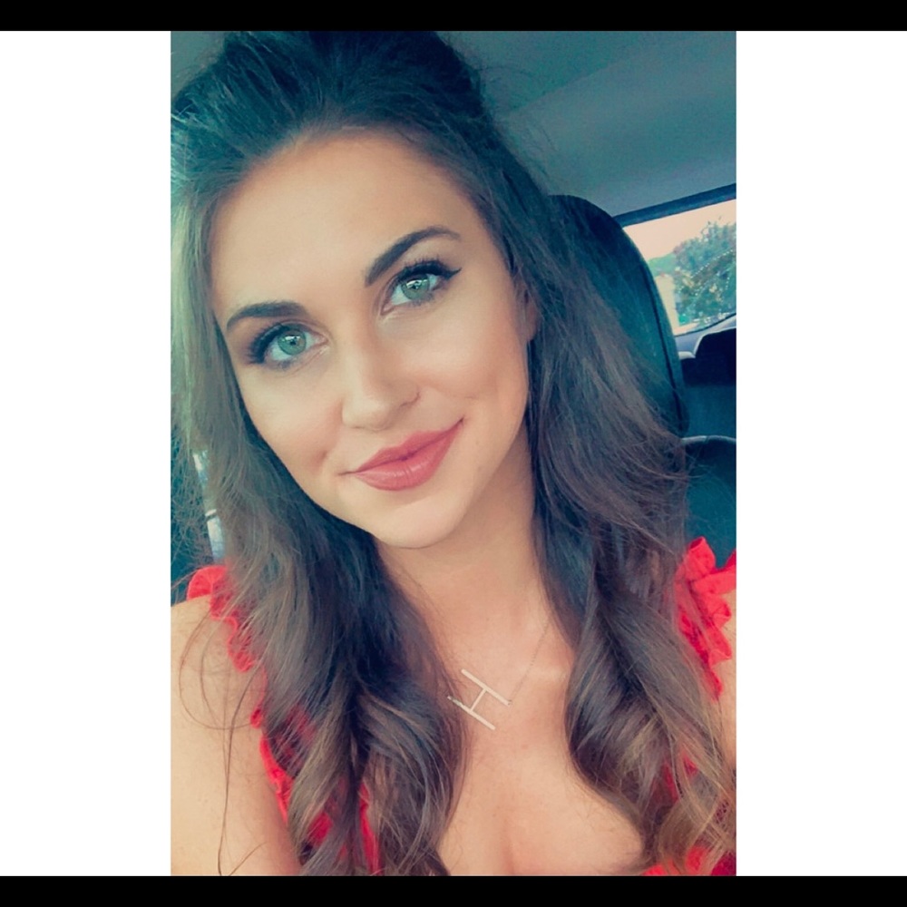 Meet your Posher, Haylie